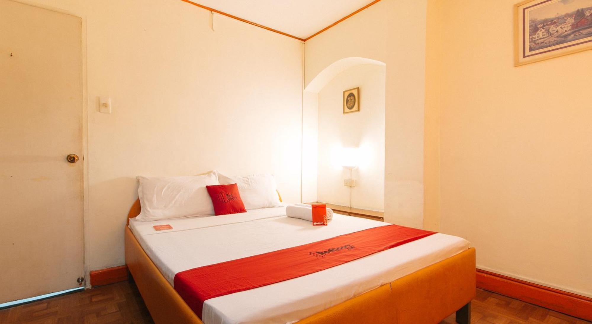 RedDoorz near East Avenue Medical Center Hotel Quezon City Exterior foto