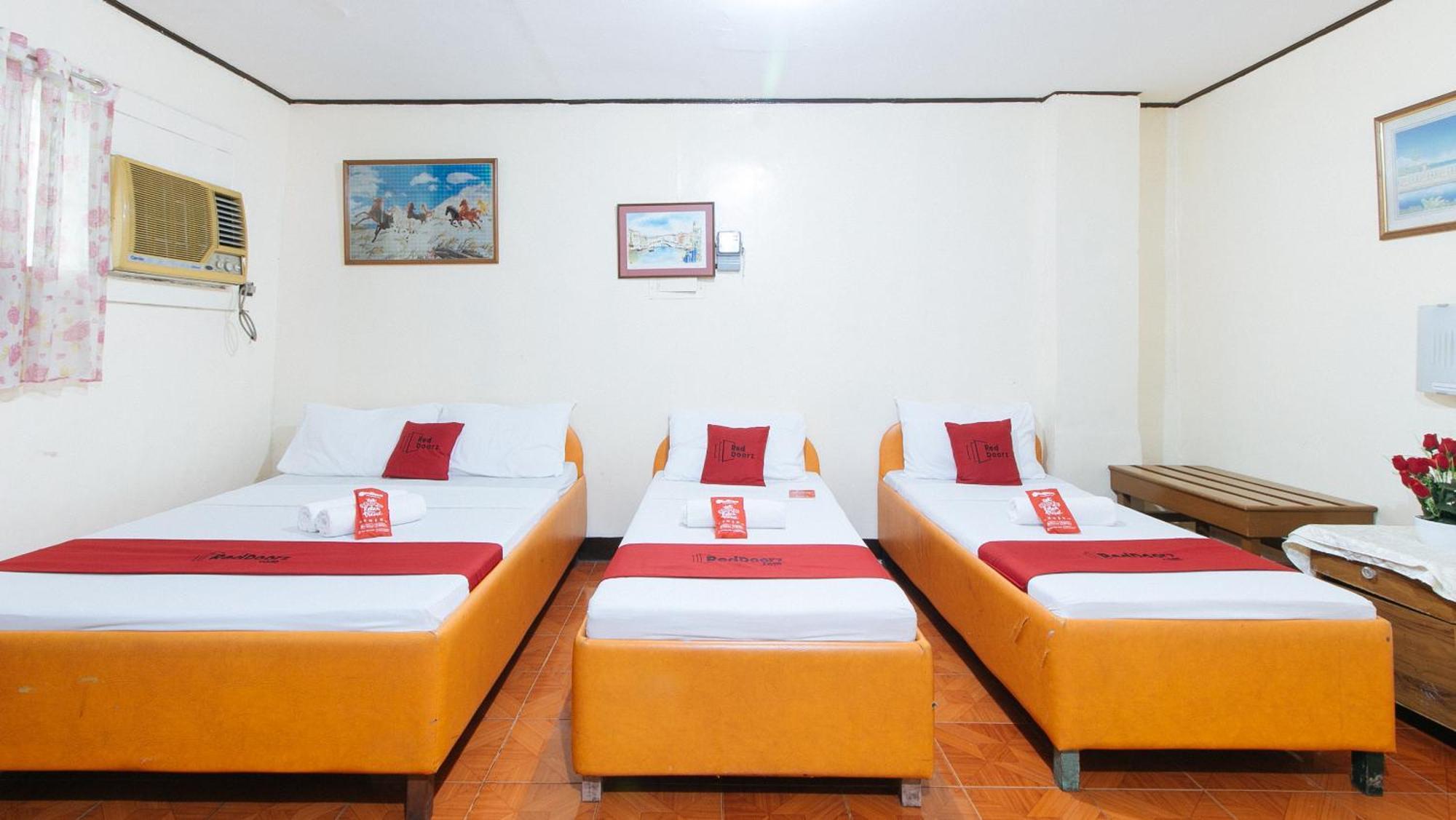 RedDoorz near East Avenue Medical Center Hotel Quezon City Exterior foto