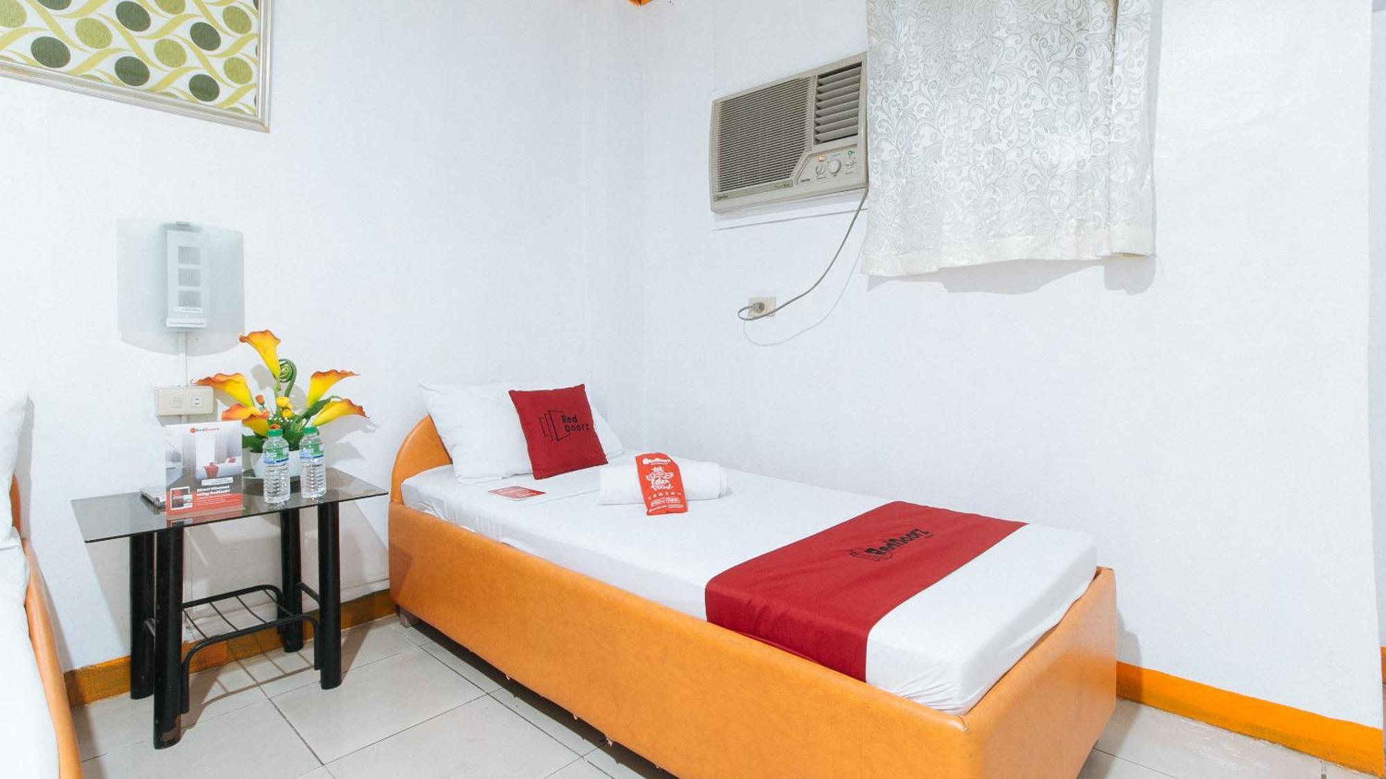RedDoorz near East Avenue Medical Center Hotel Quezon City Exterior foto