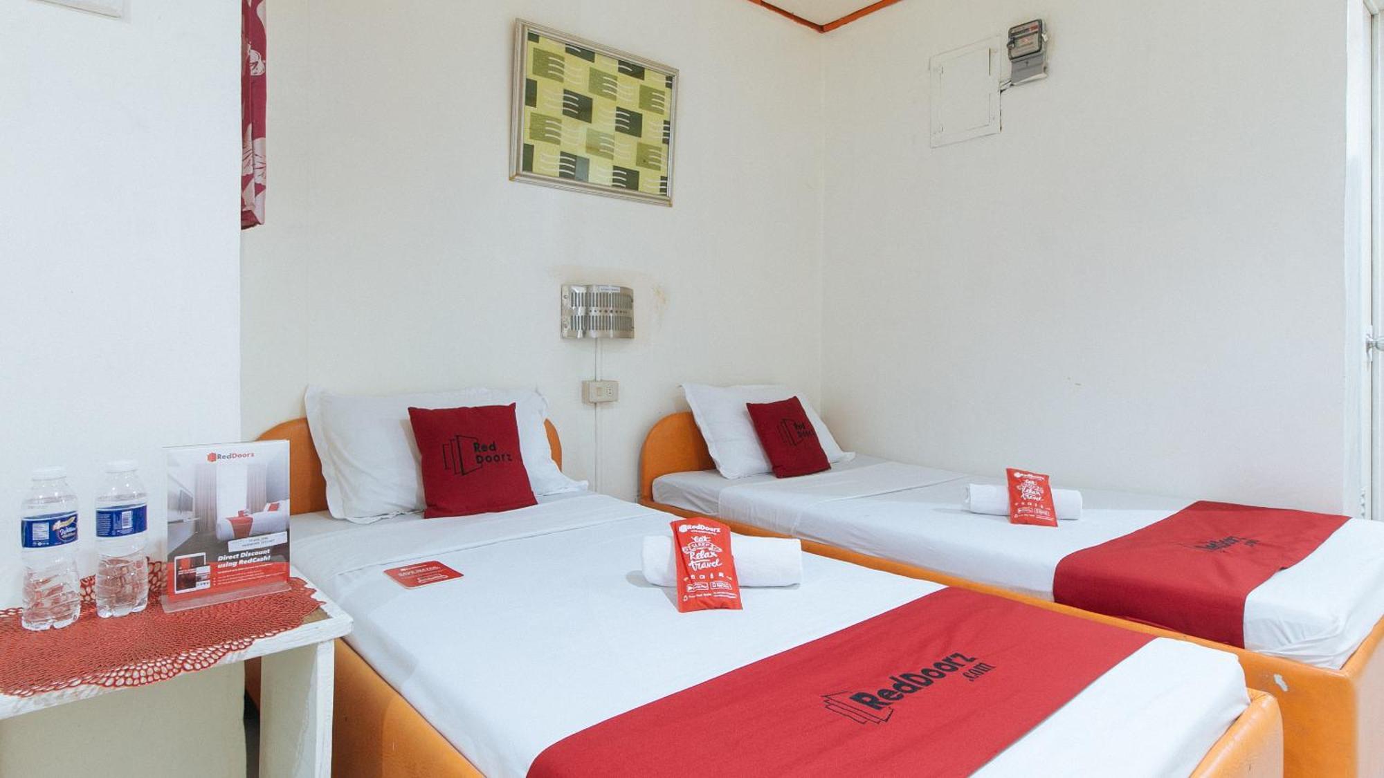 RedDoorz near East Avenue Medical Center Hotel Quezon City Exterior foto