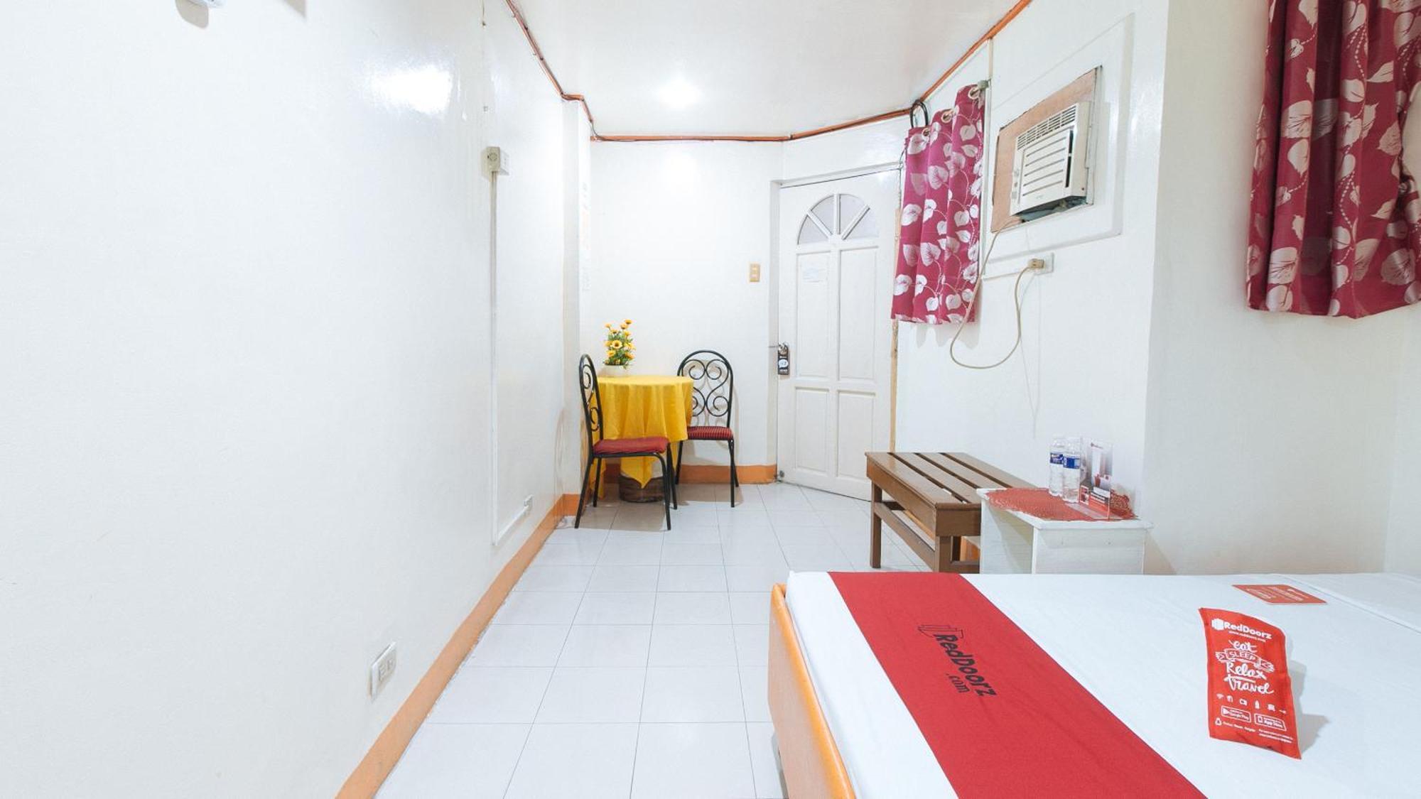 RedDoorz near East Avenue Medical Center Hotel Quezon City Exterior foto