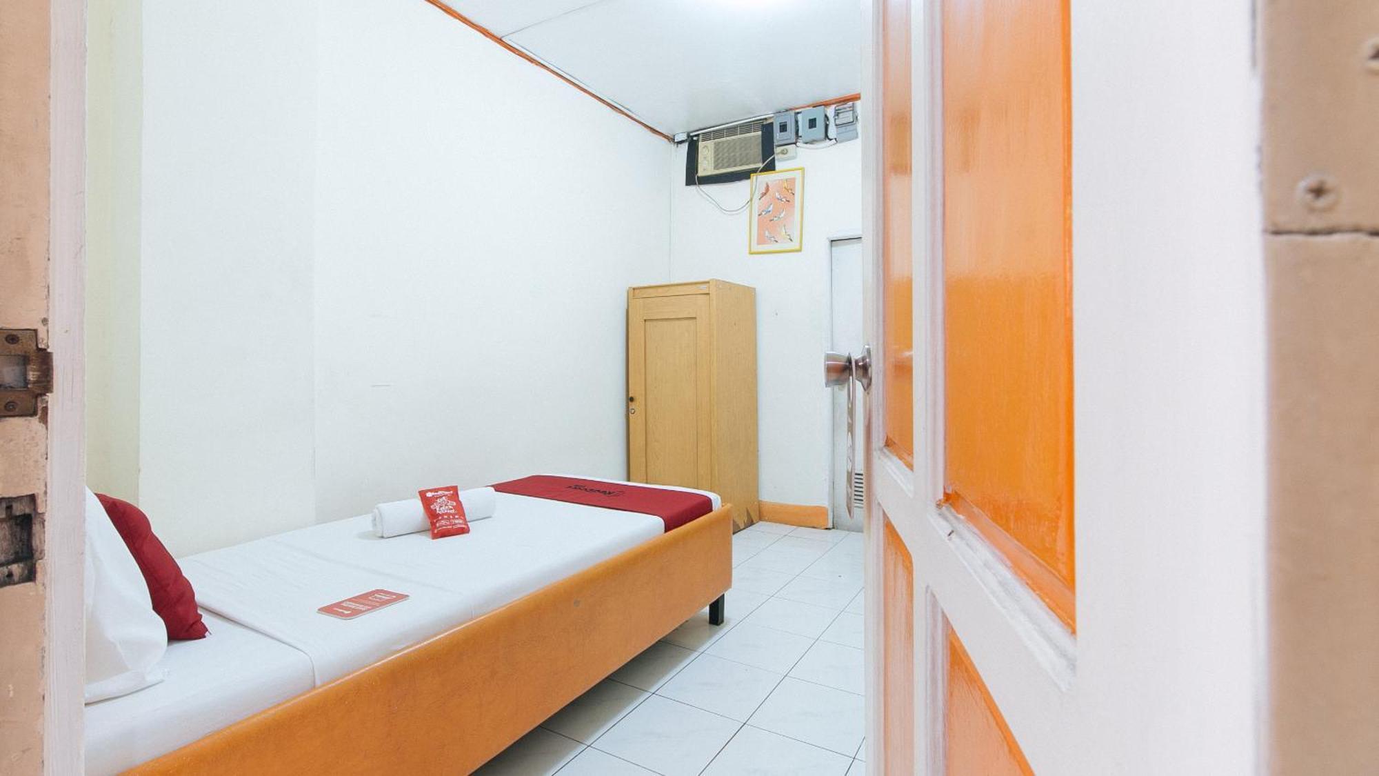 RedDoorz near East Avenue Medical Center Hotel Quezon City Exterior foto